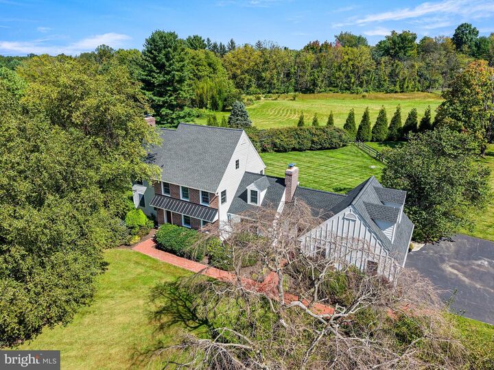Property Photo:  1010 Revolutionary Drive  PA 19382 