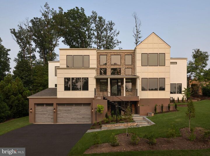 Property Photo: 1917 Kenbar Court VA 22101