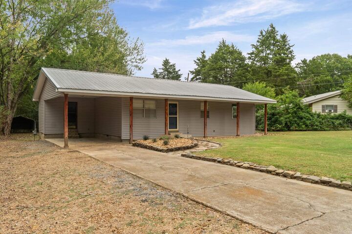 Property Photo: 2 Evergreen Dr. AR 72143