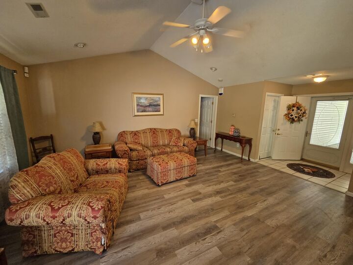 Property Photo:  2208 Laclede Dr  MO 65202 