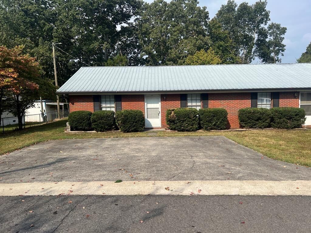 Property Photo:  1886 Boyd Drive  GA 30740 