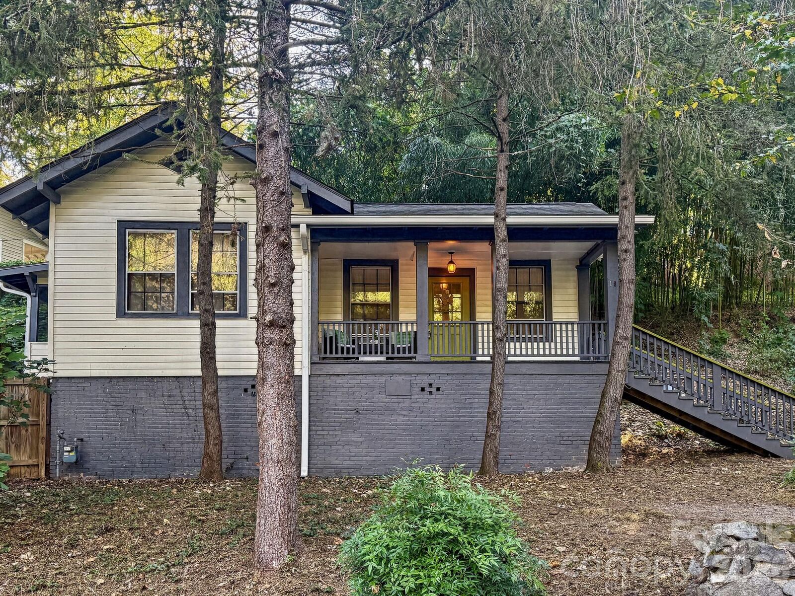 Property Photo:  18 Wood Avenue  NC 28803 