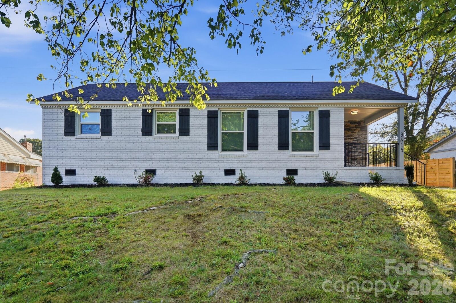 Property Photo: 3228 Barfield Drive NC 28217