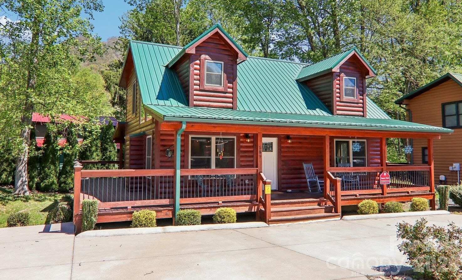 Property Photo:  589 Panoramic Loop  NC 28751 