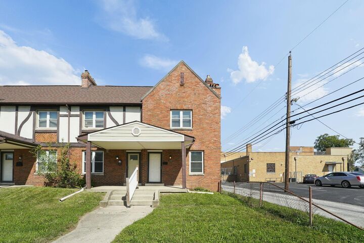 Property Photo:  1662 E Sycamore Street  OH 43206 