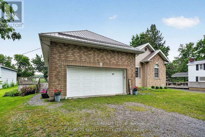 Property Photo:  67 Front St Street  ON K0C 1K0 
