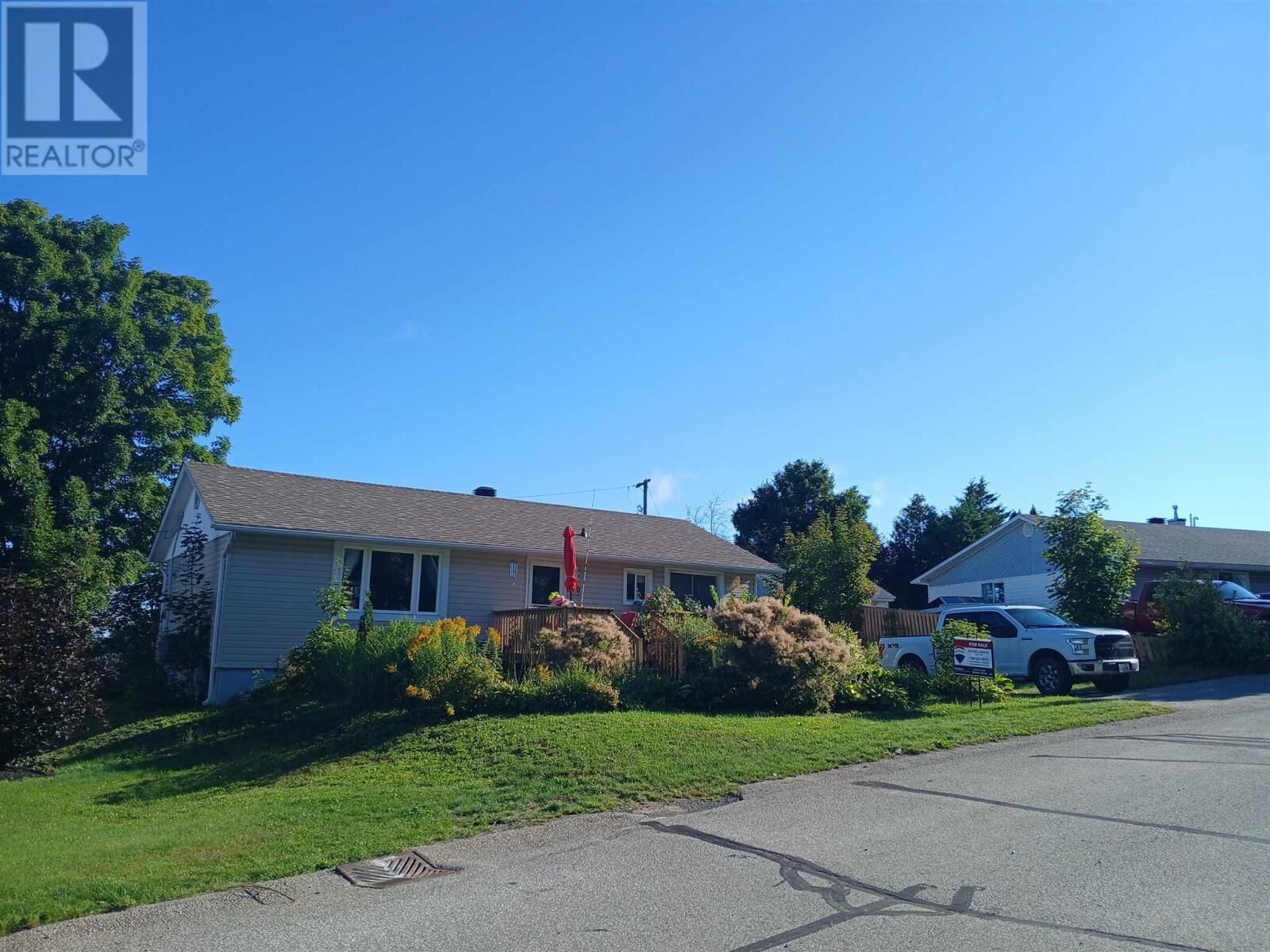 Property Photo:  20 Gillanders Rd  ON P5A 1W3 