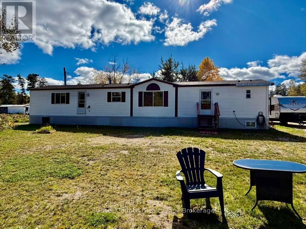 Property Photo:  143 Marion Road 7  ON P8N 3G2 