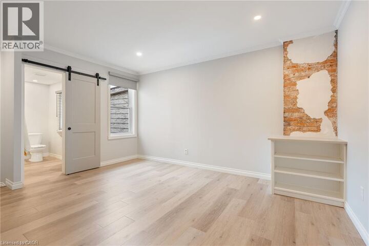 Property Photo:  345 Macnab Street North Upper  ON L8L 1K8 