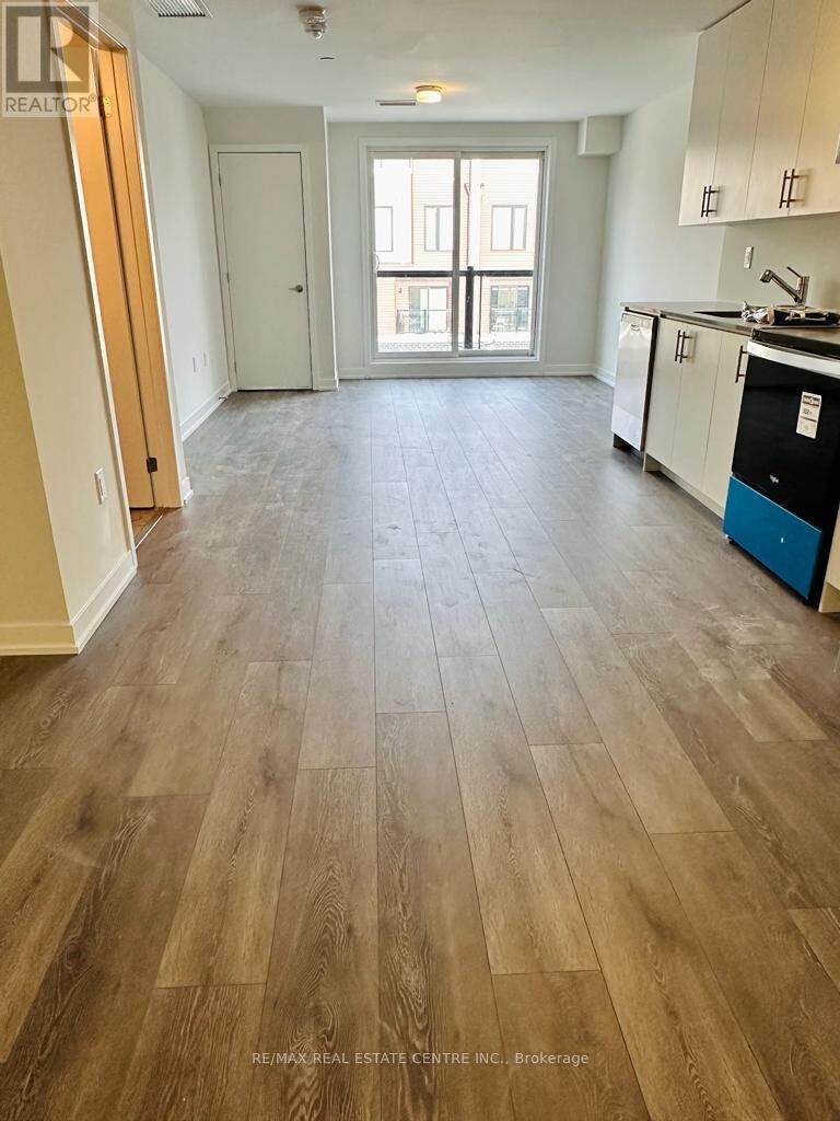 Property Photo:  410 3401 Ridgeway Drive  ON L5L 0B9 
