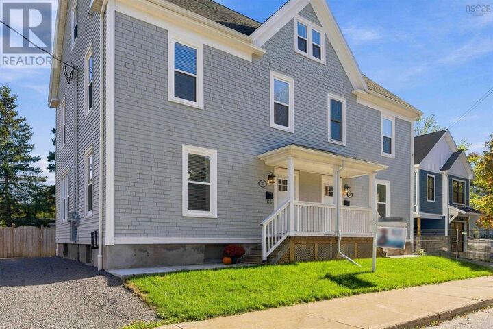 Property Photo:  203 Gray Street  NS B0N 2T0 