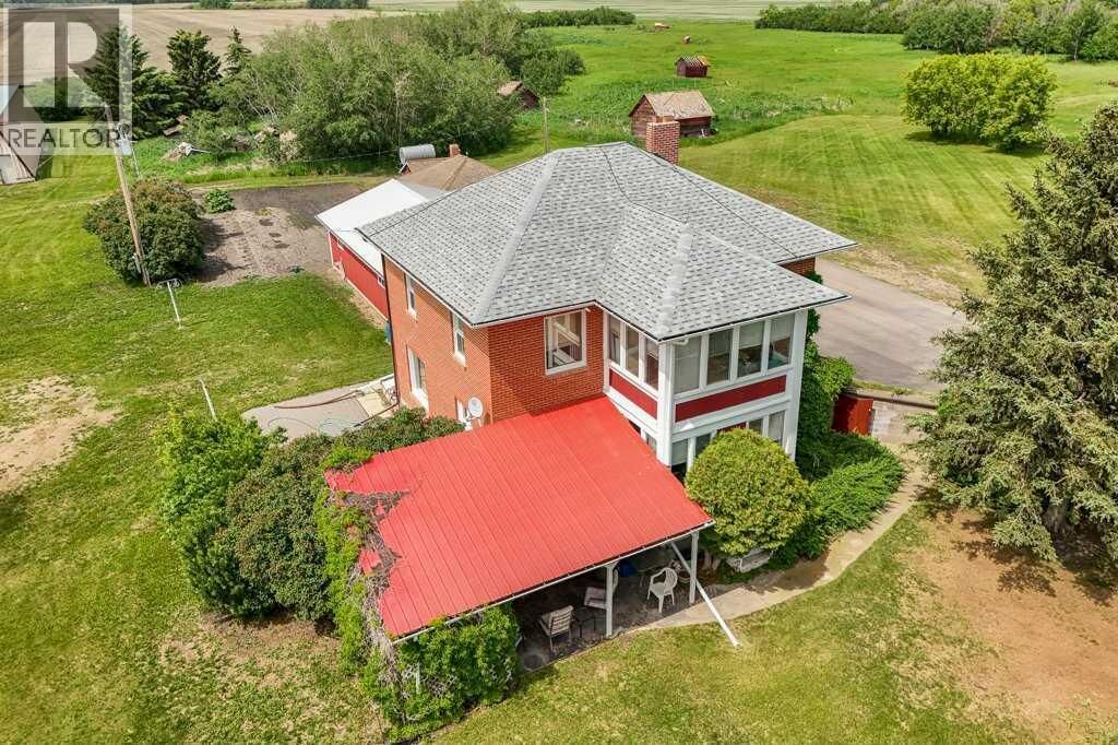 Property Photo: 46218 RR 203 AB T4V 1X4