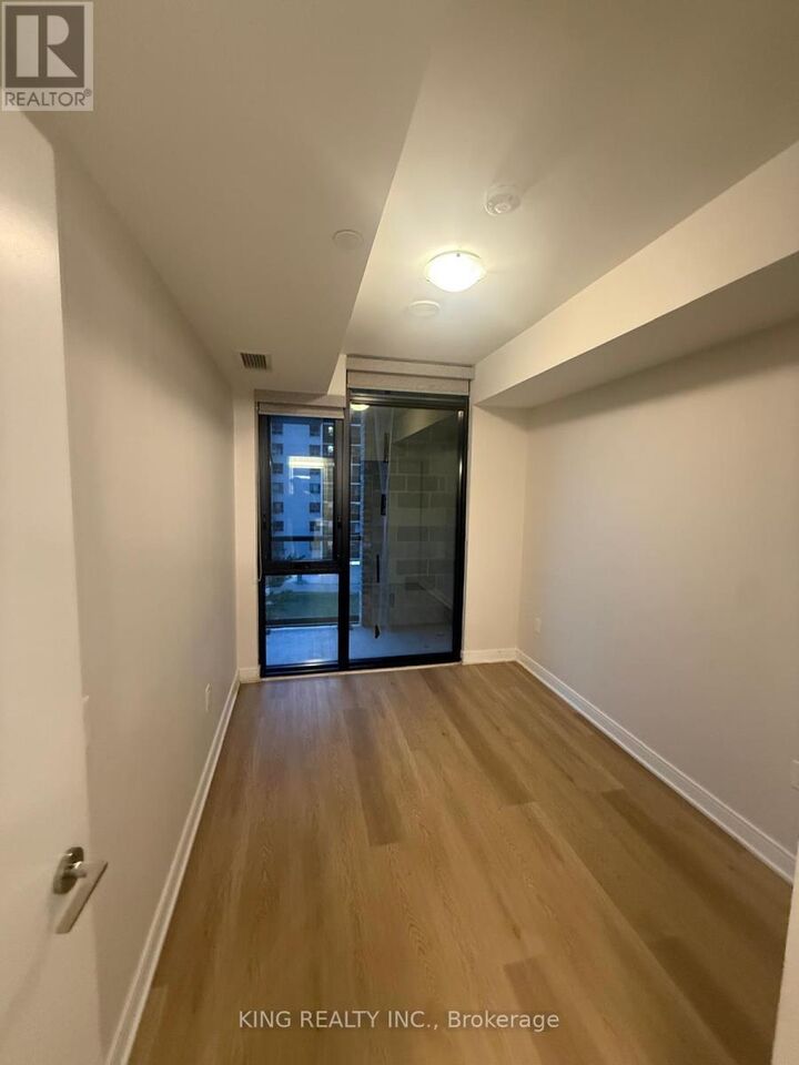 Property Photo:  86 Dundas Street East 411  ON L5A 0B1 