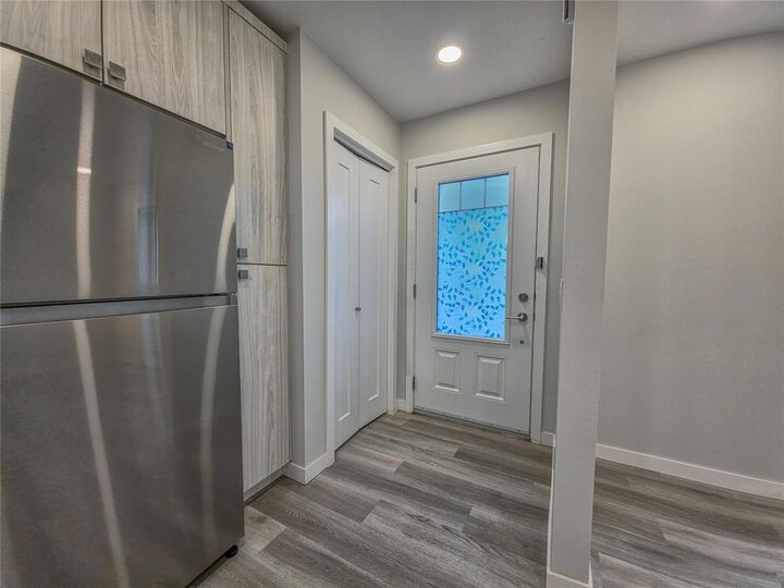 Property Photo:  235 Glen Avenue  MB R7C 1B7 