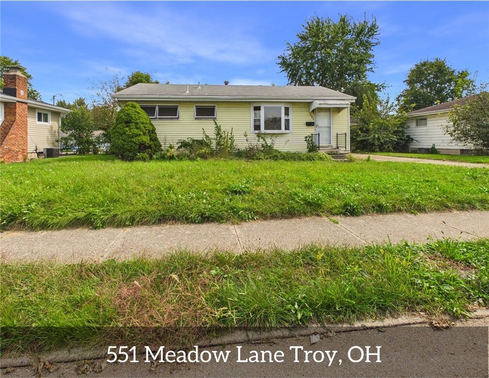 Property Photo:  551 Meadow Lane  OH 45373 