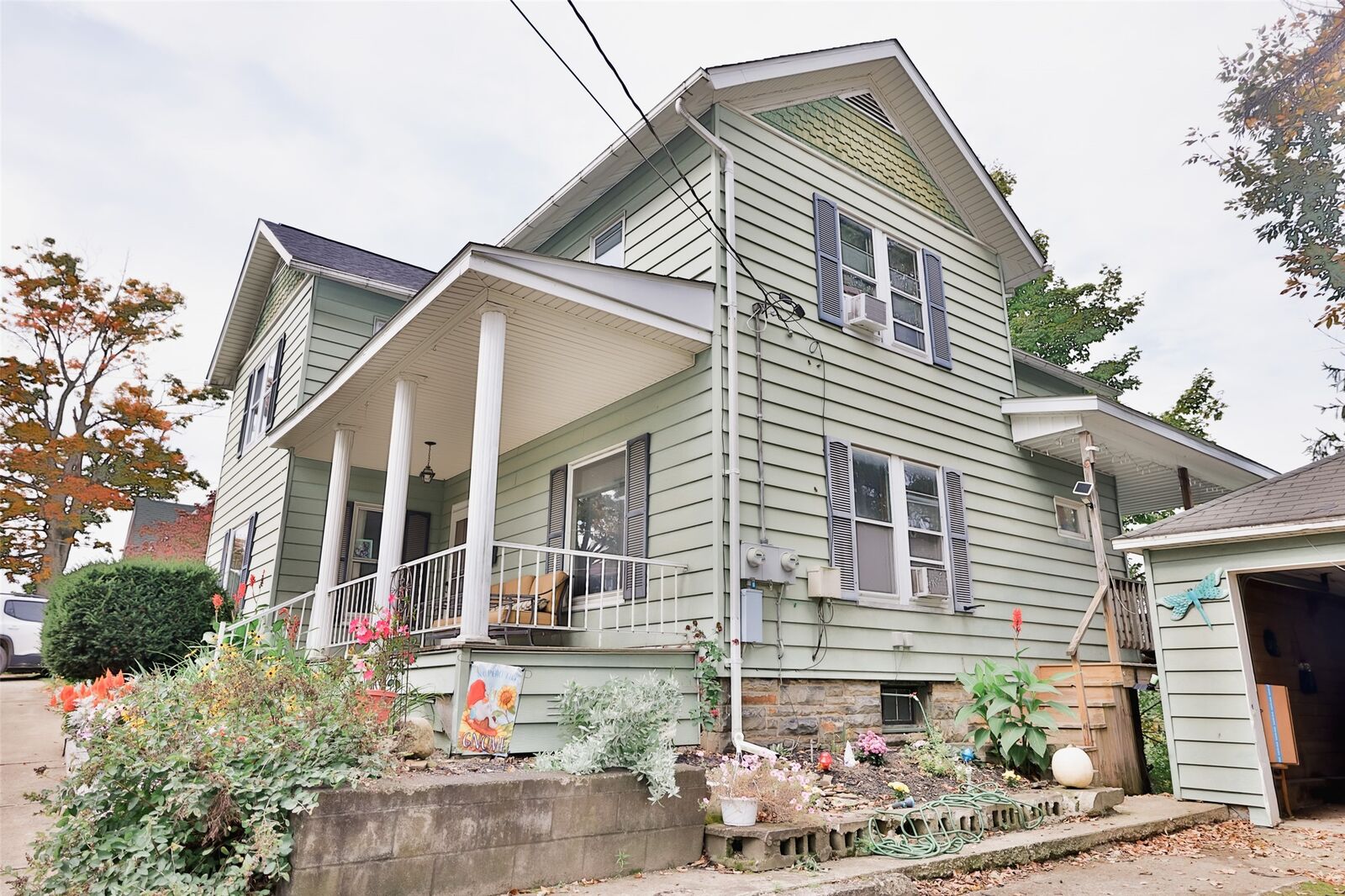 Property Photo:  807 W Pleasant Street  PA 16407 