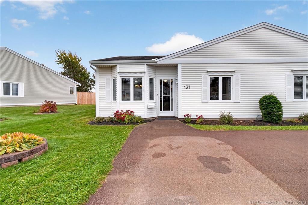 Property Photo:  268 Acadie Avenue 137  NB E1A 6T2 