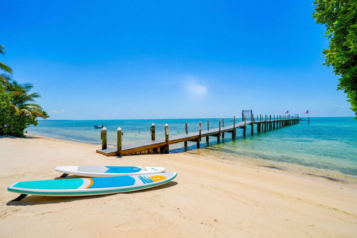Property Photo: 65760 Overseas Highway FL 33001