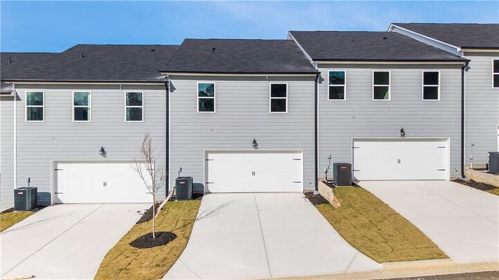 Property Photo: 401 Whitehorse Way 42 GA 30094