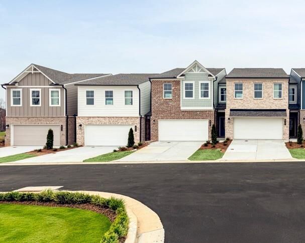 Property Photo:  517 Raelyns Way  GA 30052 