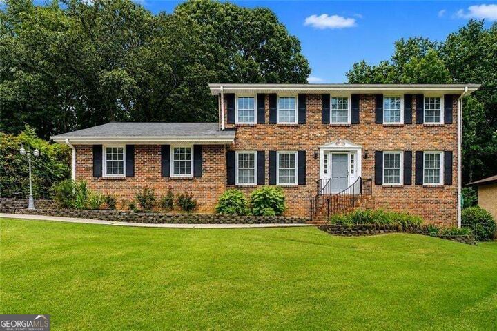Property Photo: 1683 Oak Ridge Circle SW GA 30087