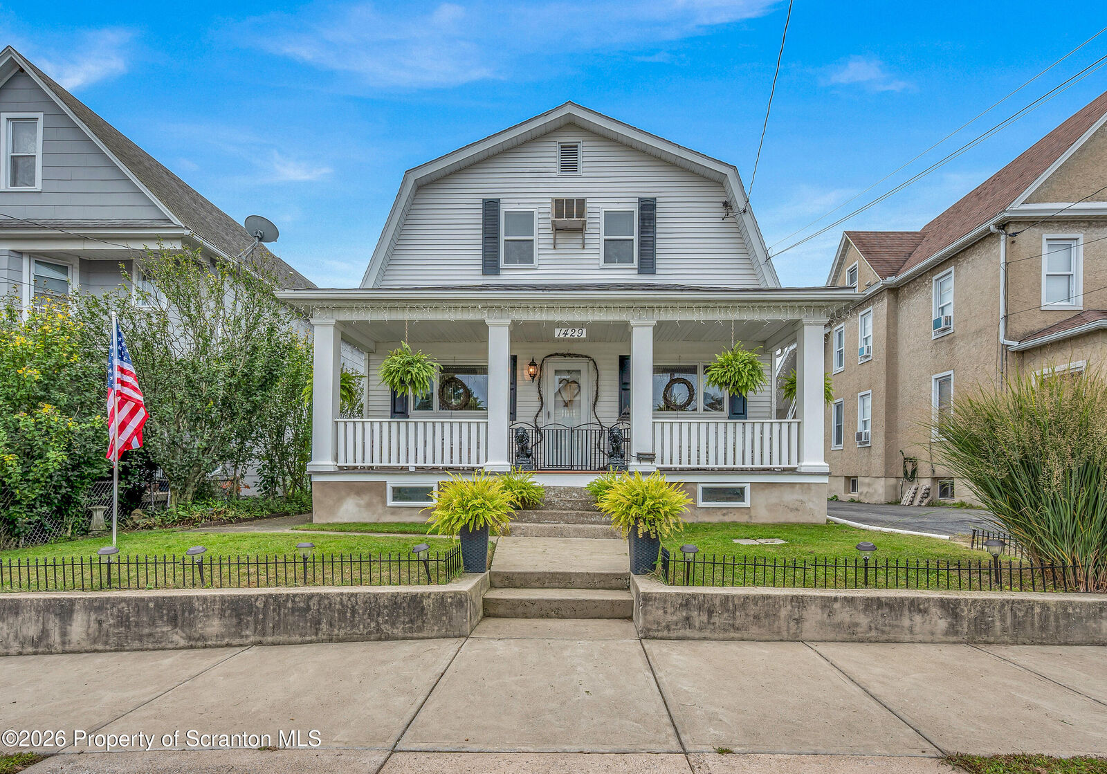 Property Photo:  1429 Elizabeth Street  PA 18504 
