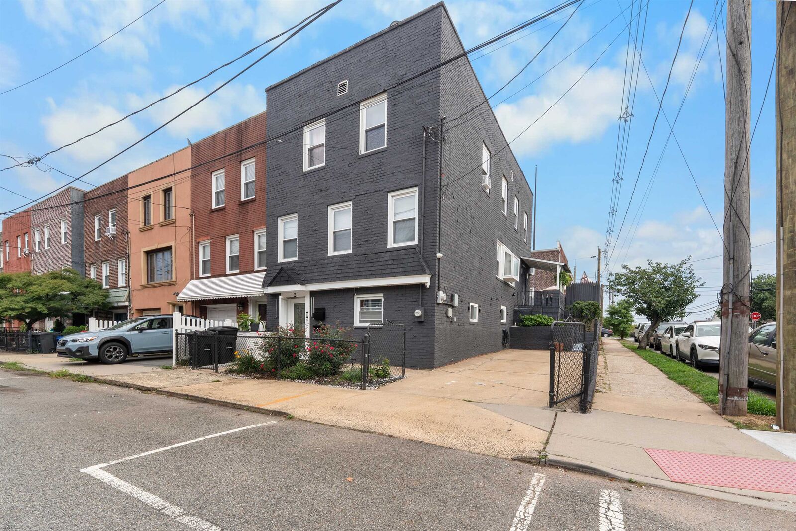 Property Photo:  2 Egan Ct 2  NJ 07002 