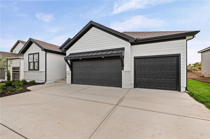 Property Photo:  18949 W 193rd Terrace  KS 66083 