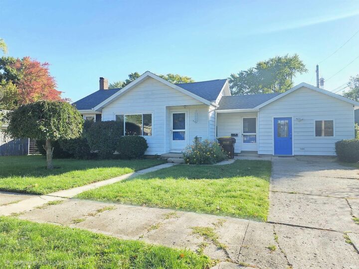 Property Photo: 312 N Cleveland Street IN 46706