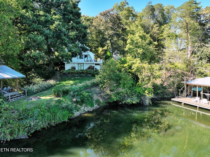 Property Photo:  211 Dabbs Drive  TN 37381 