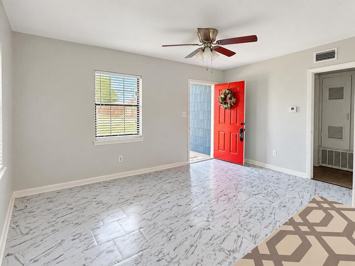 Property Photo:  4804 Detroit Avenue  TX 79413 