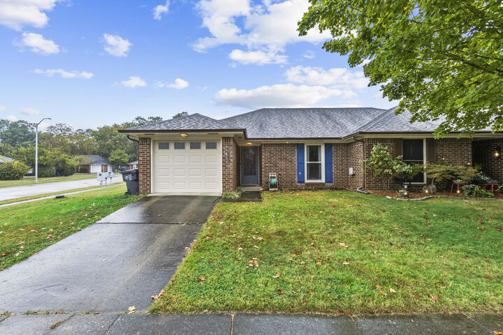 Property Photo:  1575 Trent Boulevard  KY 40515 