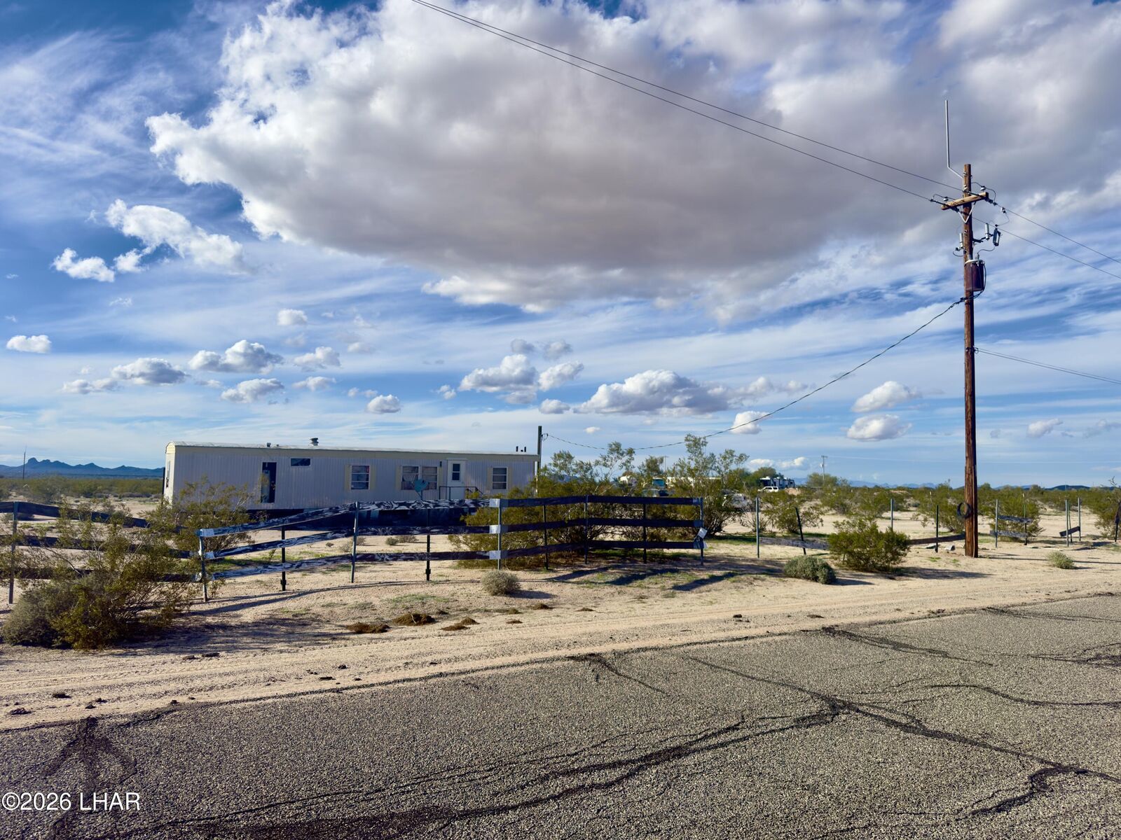 Property Photo:  32012 Avenue 41 E  AZ 85325 