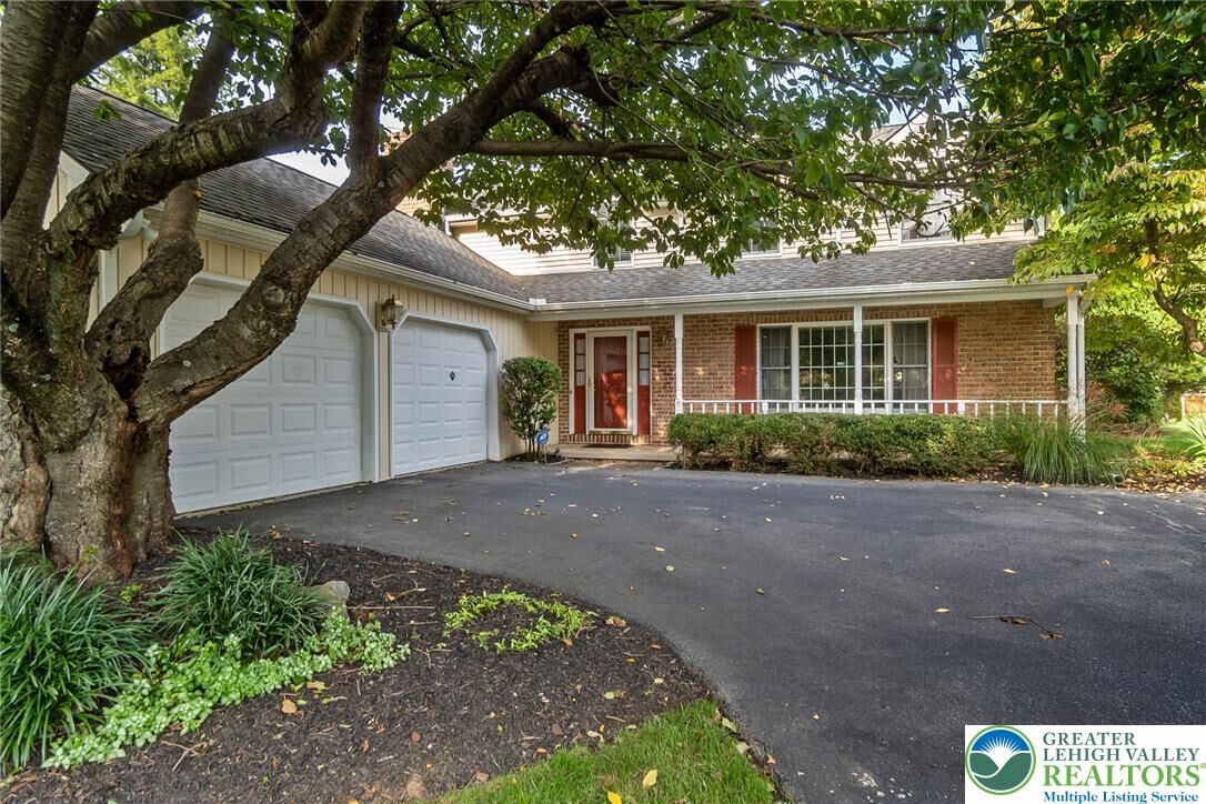 Property Photo:  919 Hawthorn Road  PA 18103 