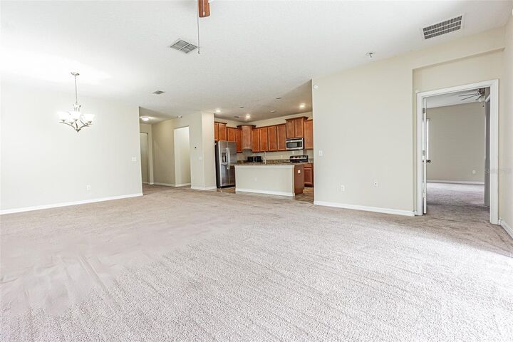 Property Photo:  907 Peregrine Hill Place  FL 33570 