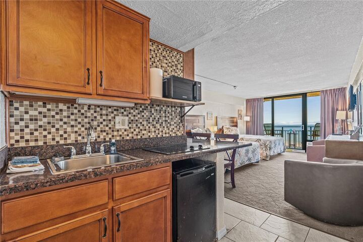 Property Photo:  2301 S Atlantic Avenue 526  FL 32118 