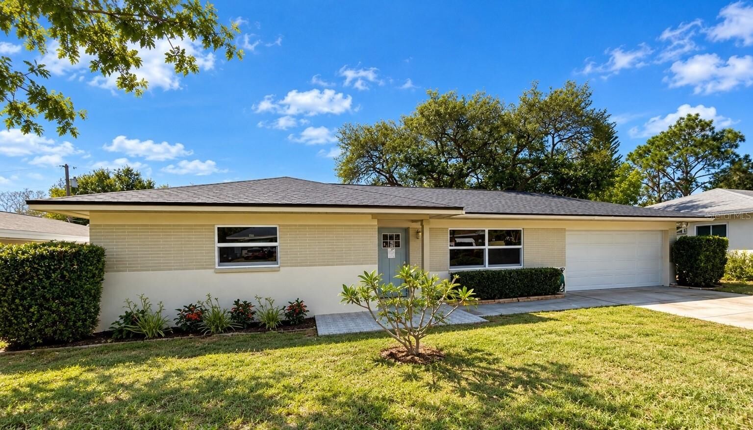 Property Photo:  644 Manor Drive W  FL 34698 