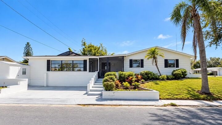 Property Photo: 3708 Holiday Lake Drive FL 34691