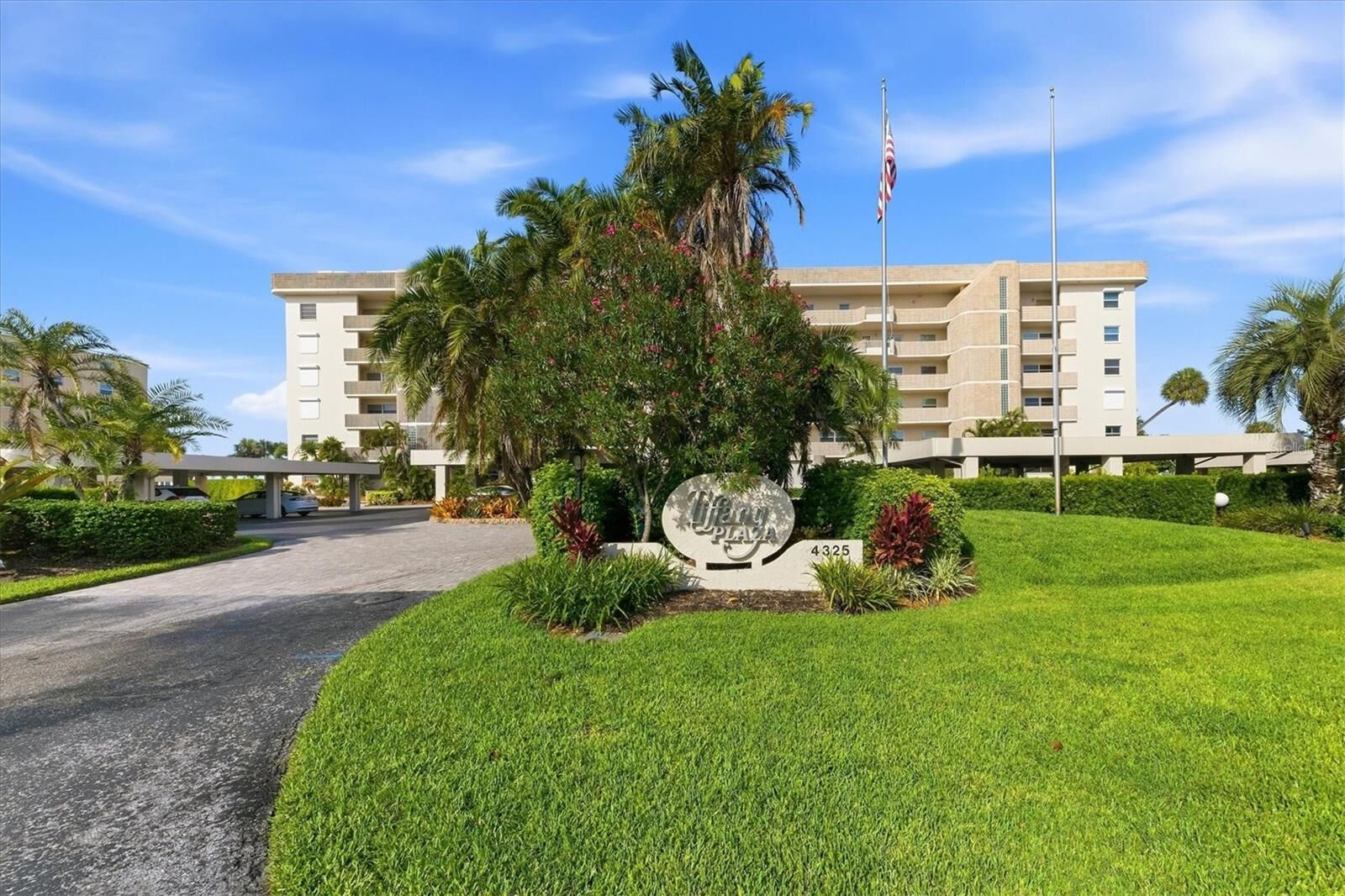 Property Photo:  4325 Gulf Of Mexico Drive 306  FL 34228 