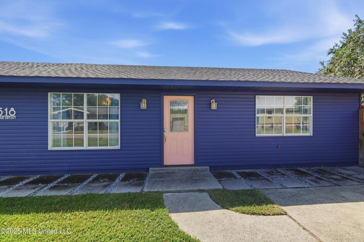 Property Photo:  518 Genin Street  MS 39520 