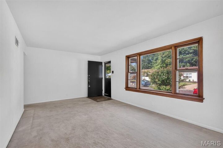 Property Photo: 9820 Meadow View Drive MO 63114