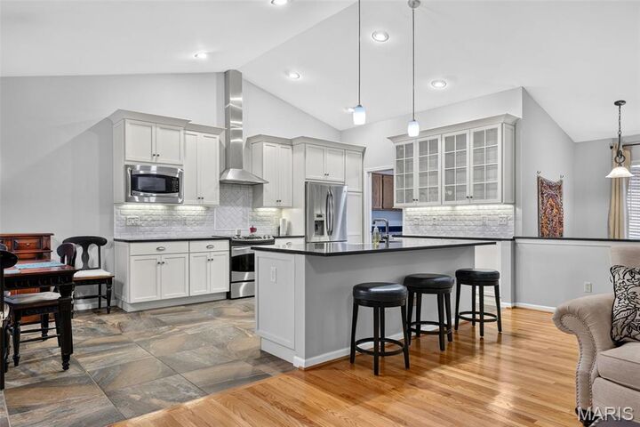 Property Photo: 1092 Johanna Drive MO 63021