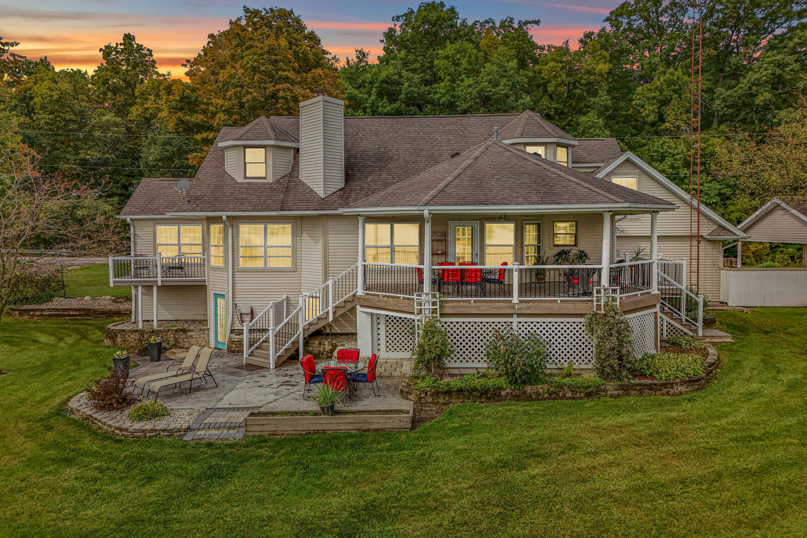 Property Photo: 14705 Woodbridge Road MI 49232