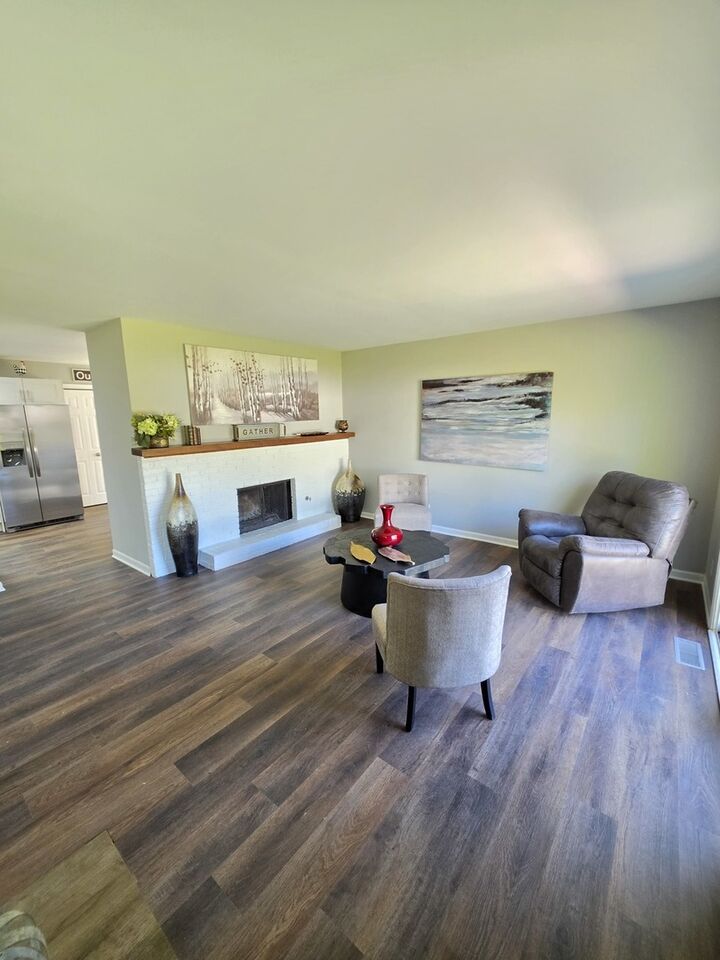 Property Photo:  2059 Robert Street  IL 60506 