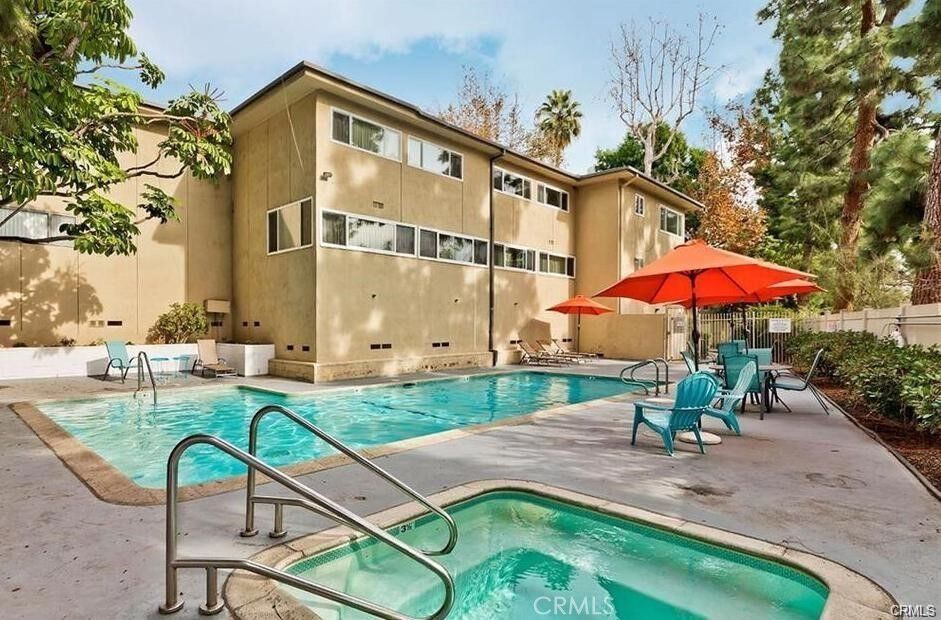 Property Photo:  11138 Aqua Vista 9  CA 91602 