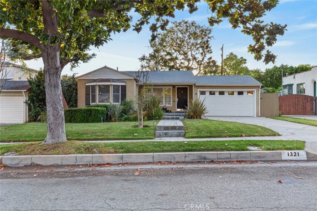 Property Photo:  1321 Graynold  CA 91202 