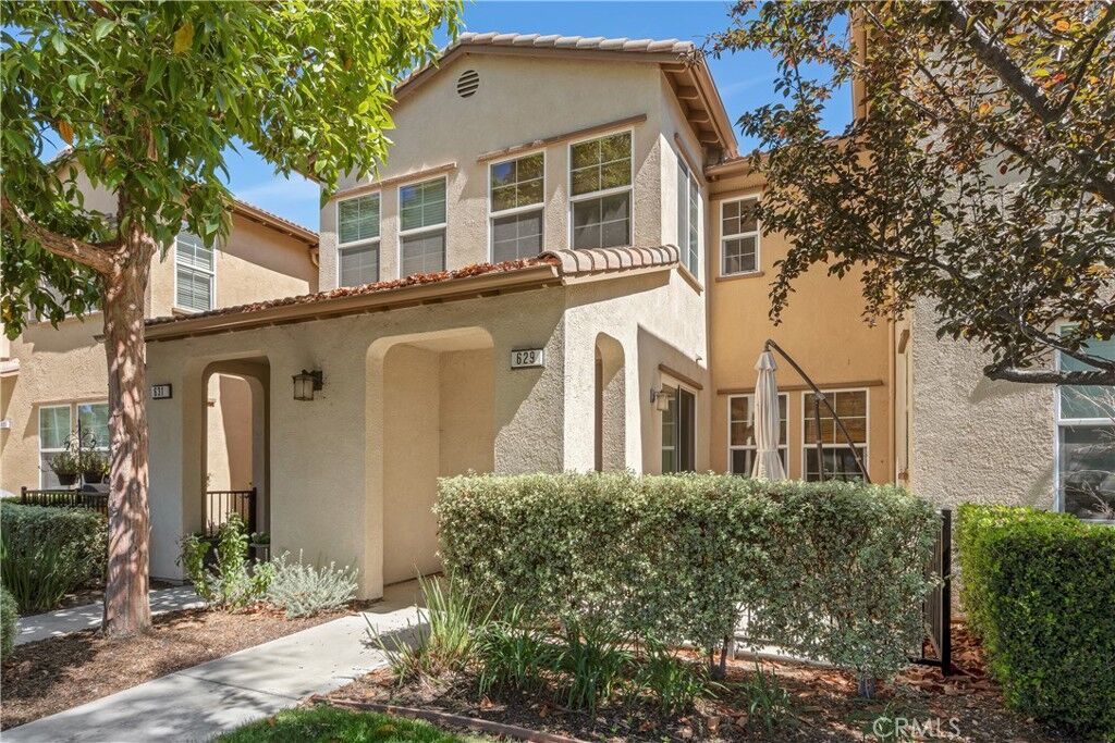Property Photo:  629 Forest Park  CA 93036 