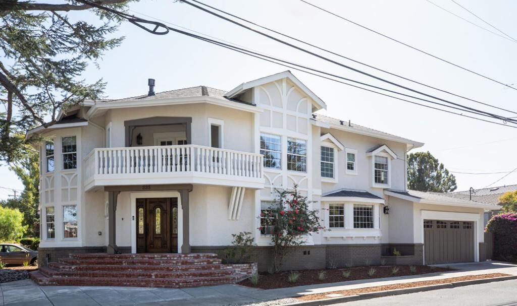 Property Photo:  223 Oakdale Street  CA 94062 