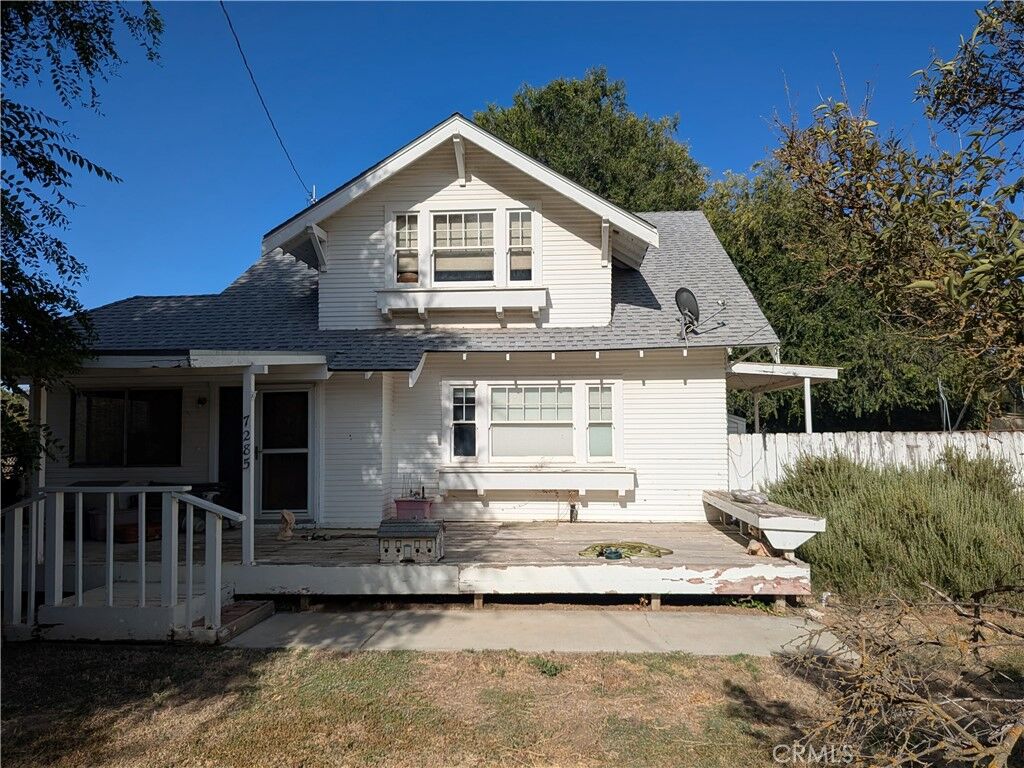 Property Photo:  7285 Sycamore  CA 93422 
