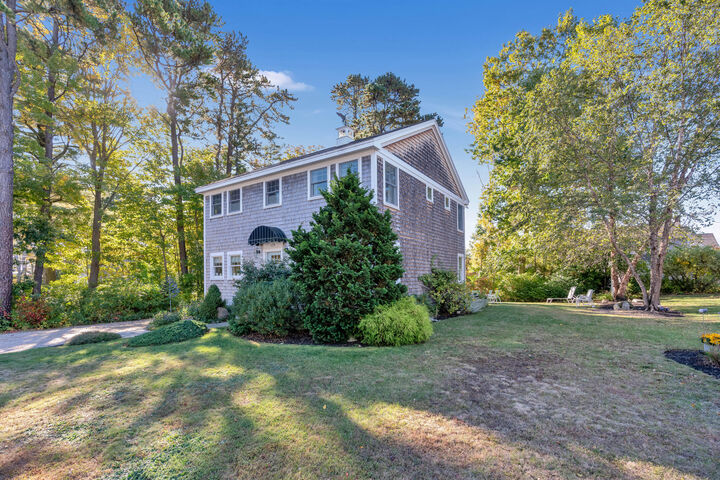 Property Photo:  139 Bourne Avenue  ME 04090 